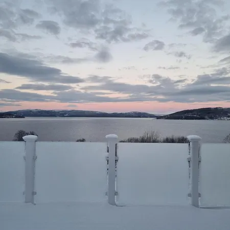 House With Panoramic Sea View, Nearby Senja Vila Sorstraumen