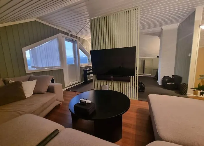 Villa House With Panoramic Sea View, Nearby Senja *