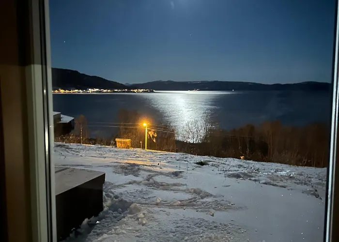 Villa House With Panoramic Sea View, Nearby Senja Sorstraumen