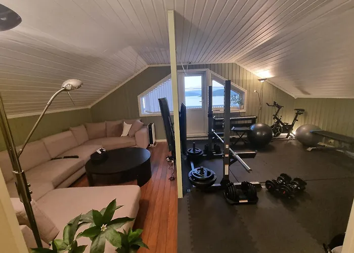 Villa House With Panoramic Sea View, Nearby Senja Sorstraumen